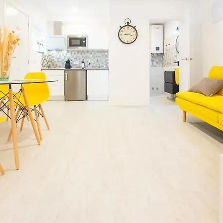 Hébergement de vacances Acogedora Casa De Invitados Con Piscina Compartida *